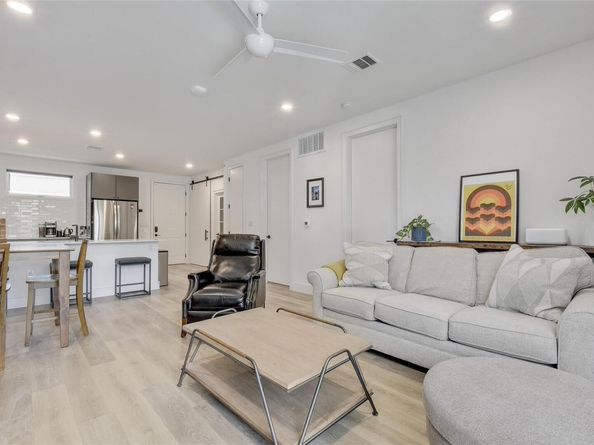 2709 E 5th ST 2305, Austin TX 78702