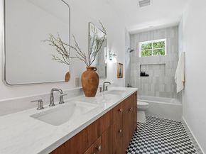 5207 Prock LN, Austin TX 78721