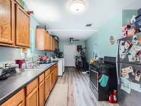5605 Tura LN, Austin TX 78721