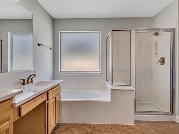 629 Twelve Oaks LN, Austin TX 78704