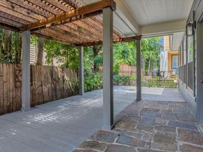 629 Twelve Oaks LN, Austin TX 78704