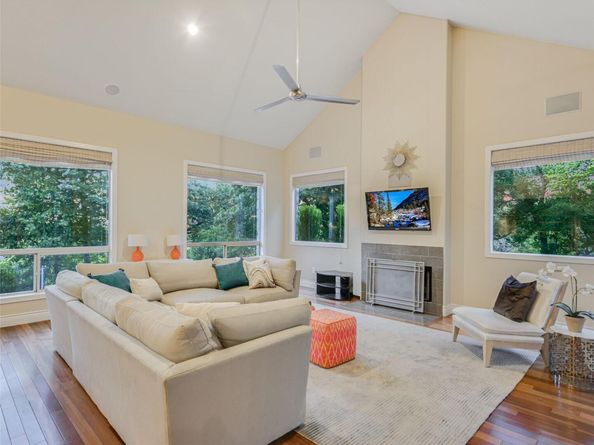 417 Beardsley Ln, Austin TX 78746