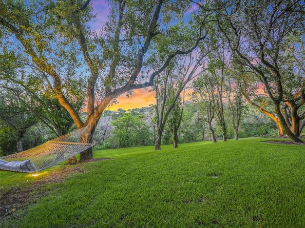 417 Beardsley Ln, Austin TX 78746