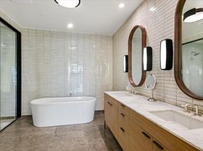 202 Nueces ST 1501, Austin TX 78701