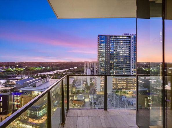202 Nueces ST 1501, Austin TX 78701