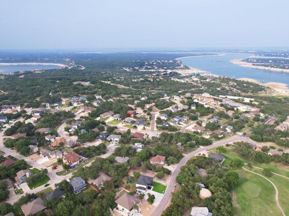 18502 Venture DR, Point Venture TX 78645