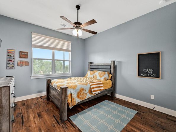 18502 Venture DR, Point Venture TX 78645
