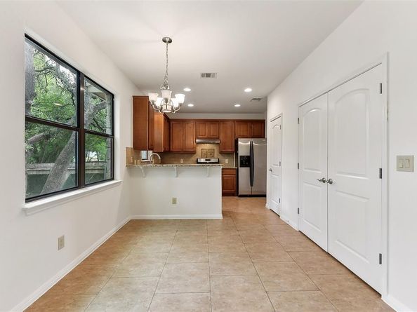 10104 Missel Thrush DR, Austin TX 78750