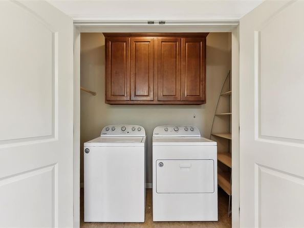 10104 Missel Thrush DR, Austin TX 78750