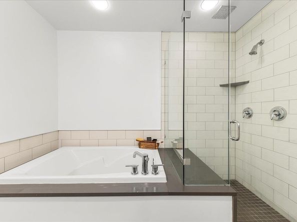 2301 S 5th ST 6, Austin TX 78704