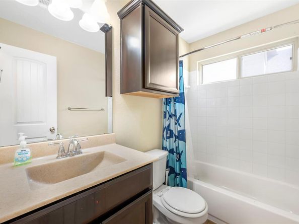 1105 April Meadows LOOP, Georgetown TX 78626