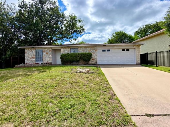 8200 Furness DR, Austin TX 78753