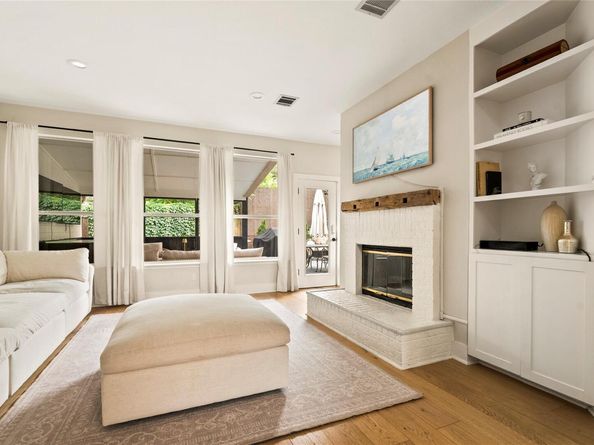 6803 Breezy PASS, Austin TX 78749