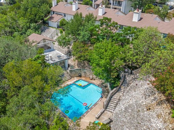 6910 Hart LN 807, Austin TX 78731
