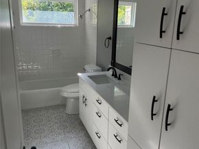 8207 Beaver Brook LN, Austin TX 78748