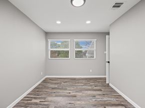 8207 Beaver Brook LN, Austin TX 78748