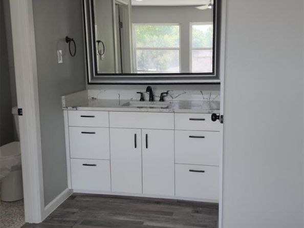 8207 Beaver Brook LN, Austin TX 78748