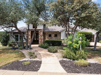 102 Kildrummy LN