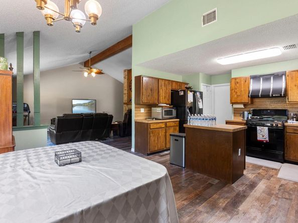4302 Zuni DR, Austin TX 78759