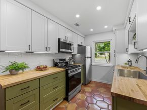 5613 Jacaranda DR, Austin TX 78744