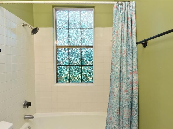 914 W 26th ST 304, Austin TX 78705