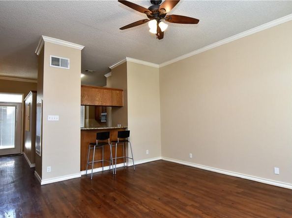 914 W 26th ST 304, Austin TX 78705