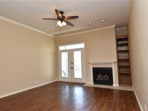 914 W 26th ST 304, Austin TX 78705