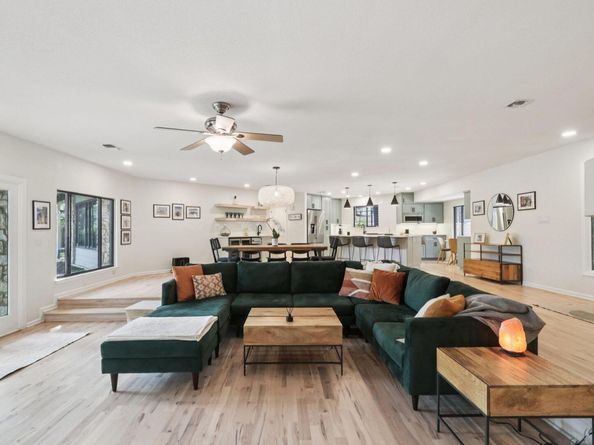 3902 Knollwood DR A, Austin TX 78731