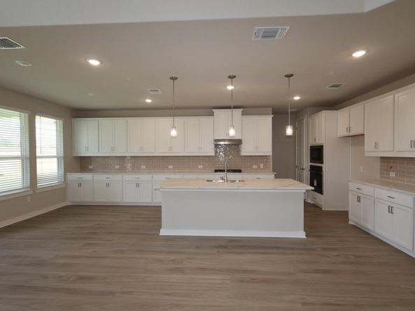 3969 Waco WAY, Leander TX 78641