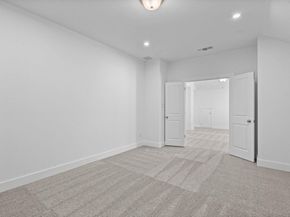 1433 Blue Moon DR, Georgetown TX 78628