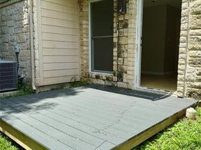 6900 E Riverside DR 8, Austin TX 78741