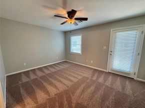 6900 E Riverside DR 8, Austin TX 78741