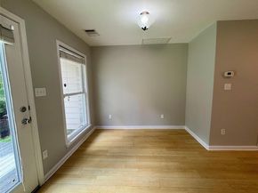 6900 E Riverside DR 8, Austin TX 78741