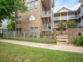 715 22 1/2 St 101, Austin TX 78705
