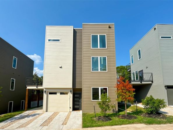 2309 Montopolis DR 8, Austin TX 78741