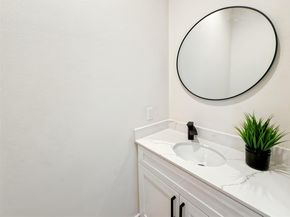 2309 Montopolis DR 8, Austin TX 78741