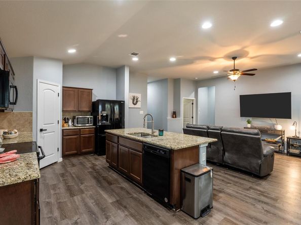 2612 American DR, Lago Vista TX 78645