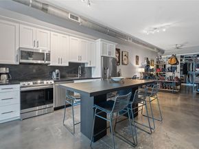 2124 E 6th ST 319, Austin TX 78702