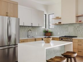 2206 Holly ST 2, Austin TX 78702
