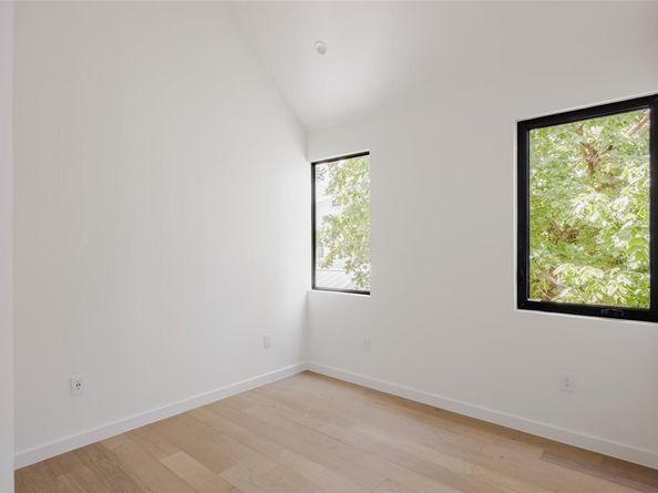 2206 Holly ST 2, Austin TX 78702