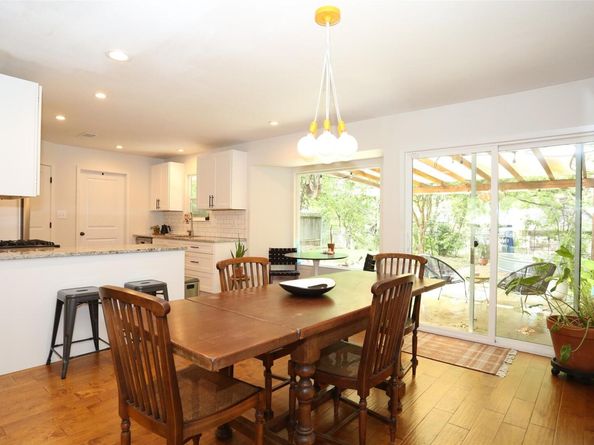 910 Emerald Wood DR, Austin TX 78745