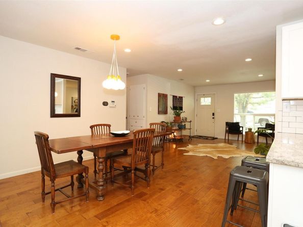 910 Emerald Wood DR, Austin TX 78745