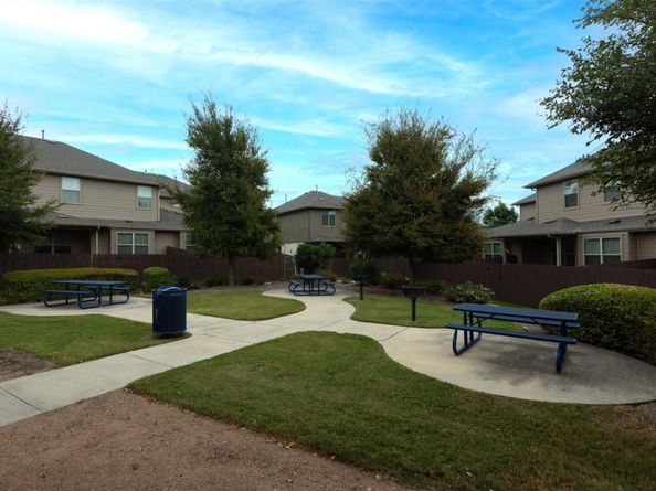 2880 Donnell DR 2203, Round Rock TX 78664