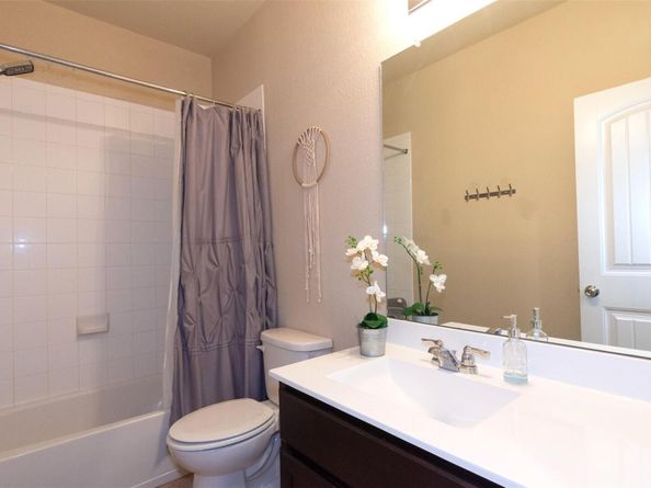 2880 Donnell DR 2203, Round Rock TX 78664