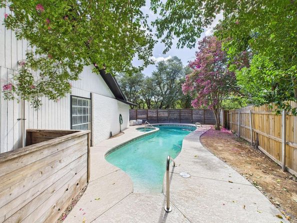 6108 Shadow Valley DR B, Austin TX 78731