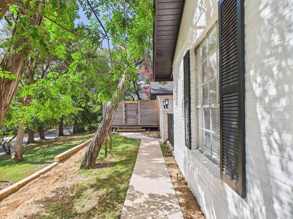 6108 Shadow Valley DR B, Austin TX 78731