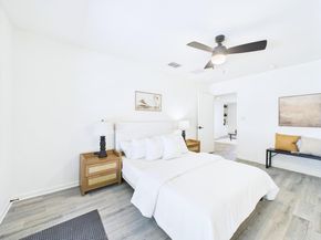 6108 Shadow Valley DR B, Austin TX 78731