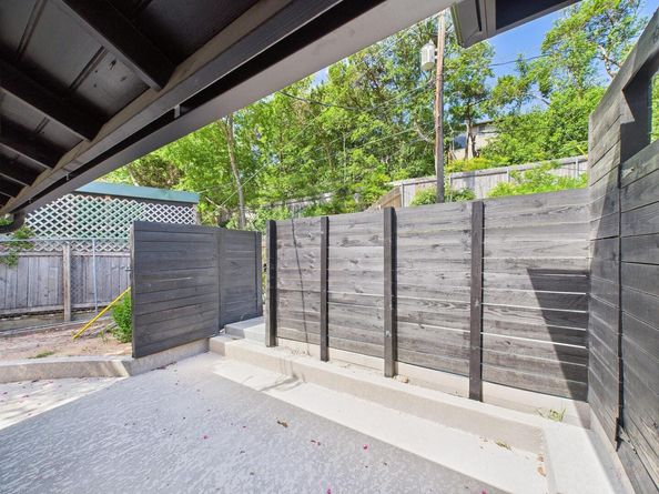 6108 Shadow Valley DR B, Austin TX 78731