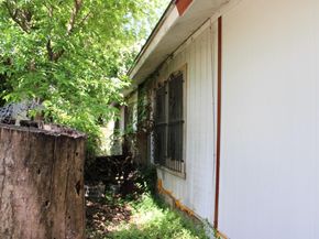 3017 Lyons RD, Austin TX 78702