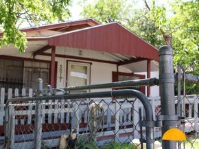 3017 Lyons RD, Austin TX 78702